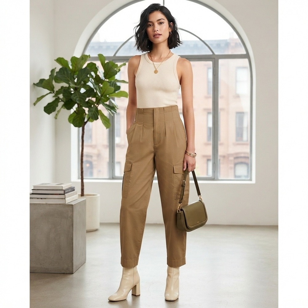 Banana Republic Voyage Cargo Pants Tapered Leg Khaki Brown 2L